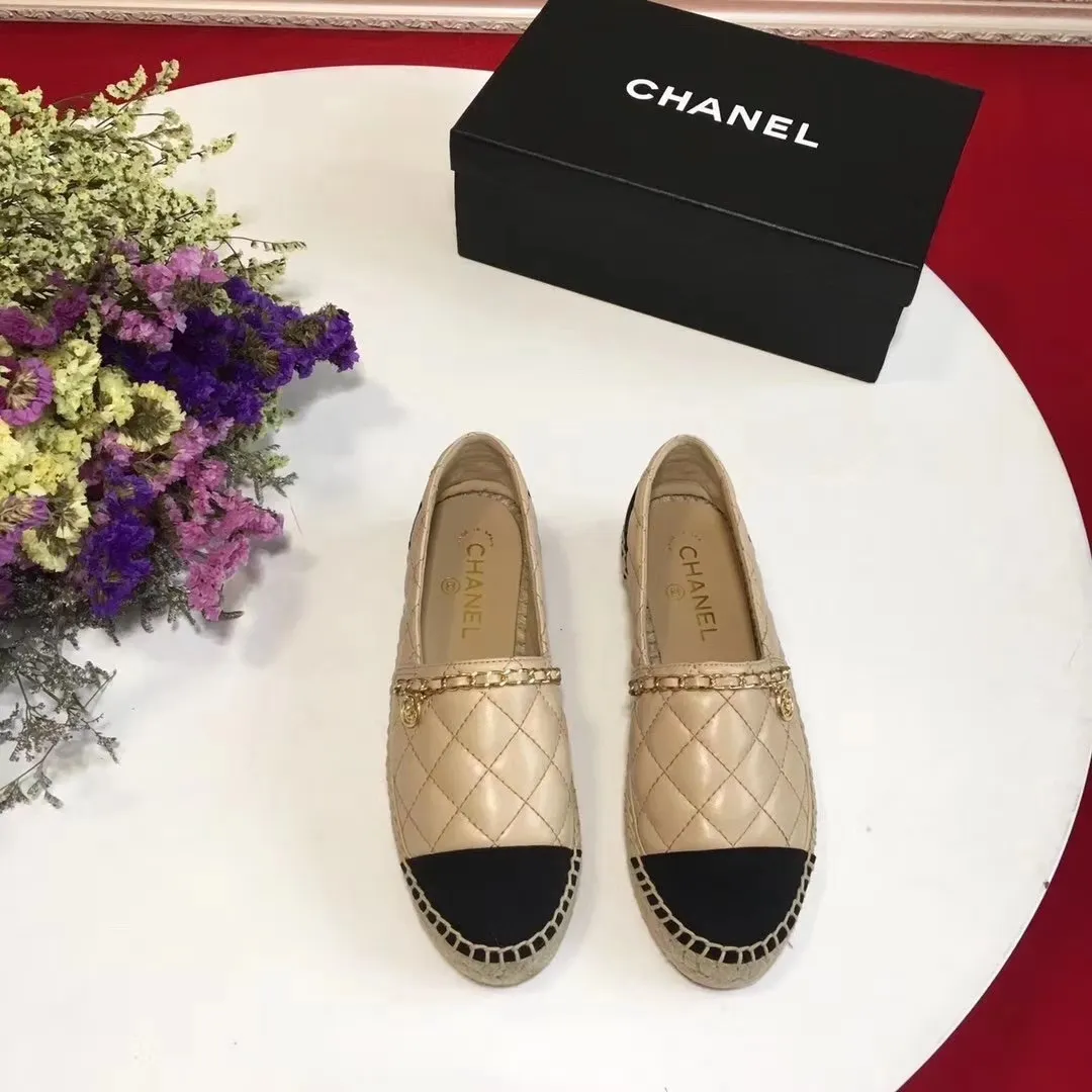 👟👟Ex-factory price 480👟👟 Size: 35-40🌹 🌈🌈[CHANEL Chanel] full range of fisherman shoes... The top version is welcome to compare with all the experts👟👟👟👟 (cloth, leather, lace, sequined) Wool mixed surface)💋💋The lining is made of original sheepskin (the hemp rope bottom and the rubber bottom are integrated) The 100-needle hemp rope is very thorough👍👍...High-quality customization🆚Purchasing agent source‼ ️ The popularity of fishermen’s shoes, I believe everyone who knows the goods knows that people on Earth/Mars are showing off their silk threads one after another💝💝 34-40 (41 and 42 can be customized and non-returnable) standard size 🎁Supporting packaging